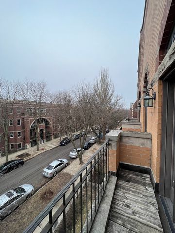 4101 N Kenmore Avenue 3S, Chicago, IL 60613