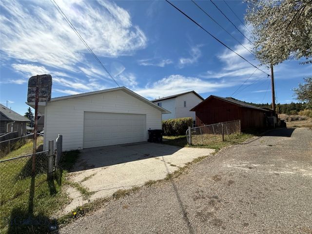 933 Zarelda, Butte, MT 59701