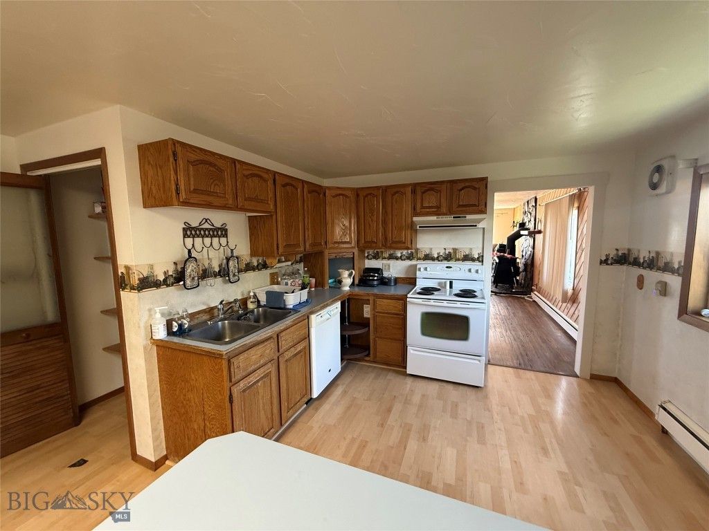 933 Zarelda, Butte, MT 59701 — photo 3
