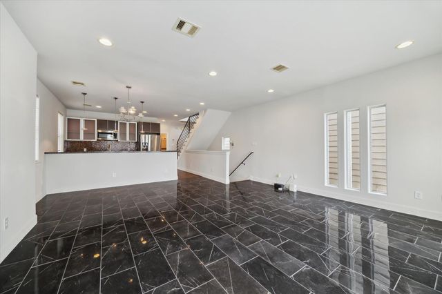 3041 Clinton Drive, Houston, TX 77020