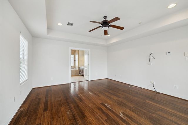 3041 Clinton Drive, Houston, TX 77020