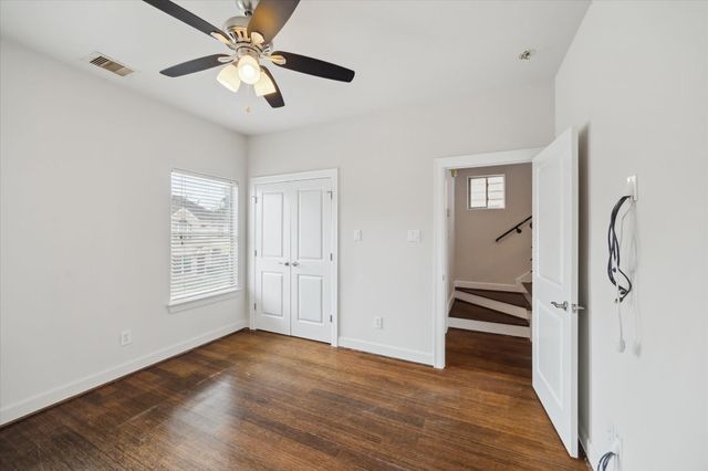 3041 Clinton Drive, Houston, TX 77020