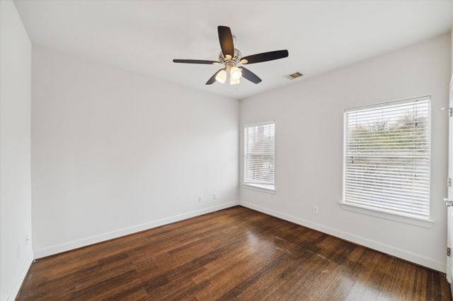 3041 Clinton Drive, Houston, TX 77020