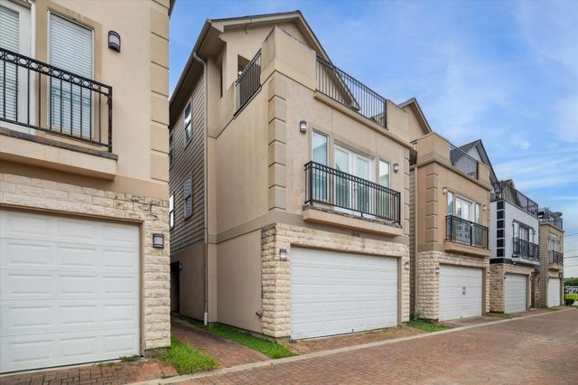 3041 Clinton Drive, Houston, TX 77020