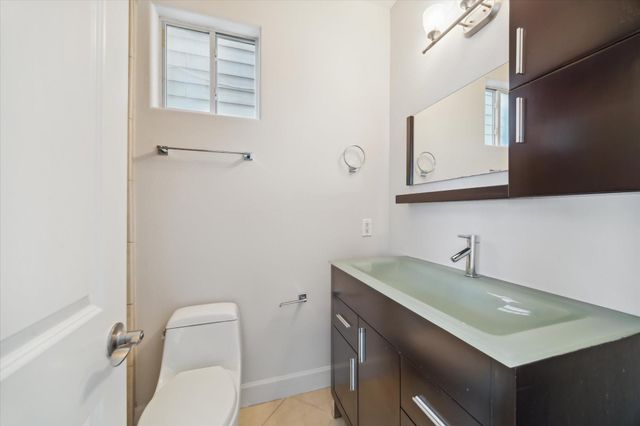 3041 Clinton Drive, Houston, TX 77020