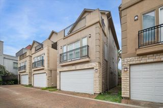 3041 Clinton Drive, Houston, TX 77020