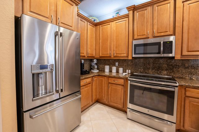 8789 Sandy Crest Lane, Boynton Beach, FL 33473