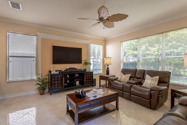 8789 Sandy Crest Lane, Boynton Beach, FL 33473