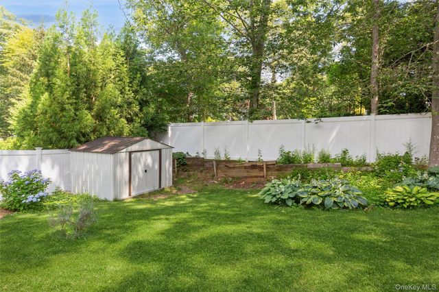 23 Eastwood Road, Miller Place, NY 11764