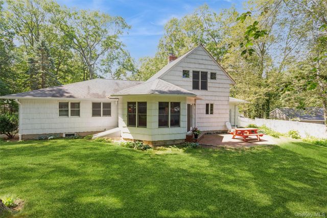 23 Eastwood Road, Miller Place, NY 11764