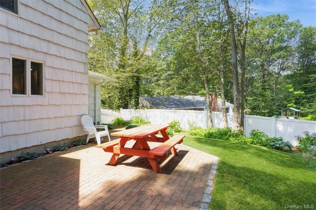 23 Eastwood Road, Miller Place, NY 11764