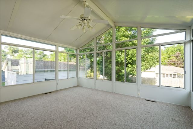 1215 Brockman Drive SE, Cedar Rapids, IA 52403