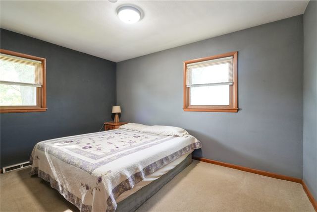 1215 Brockman Drive SE, Cedar Rapids, IA 52403