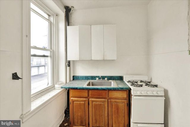 200 W LANCASTER AVE, Reading, PA 19607