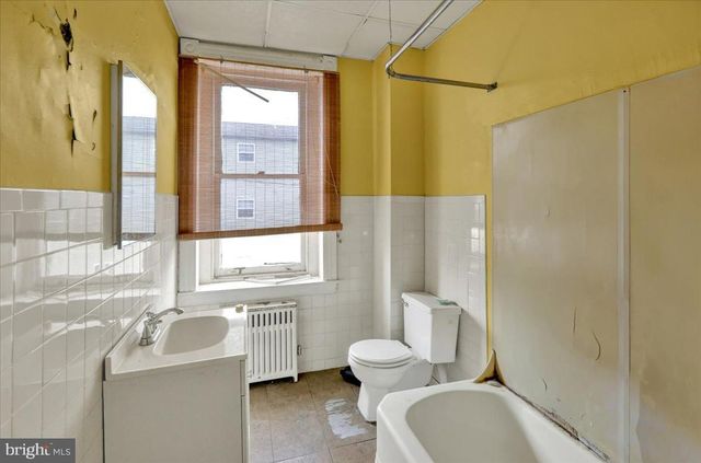 200 W LANCASTER AVE, Reading, PA 19607