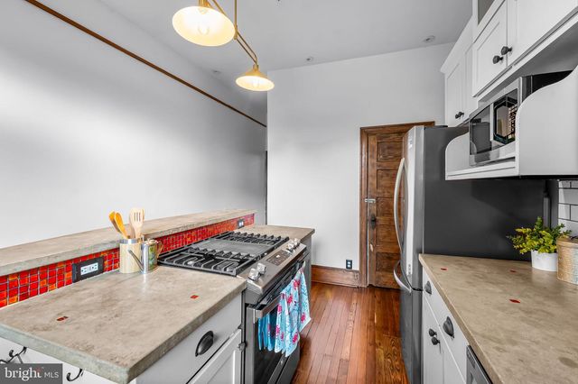 2515 GUILFORD AVE, Baltimore, MD 21218