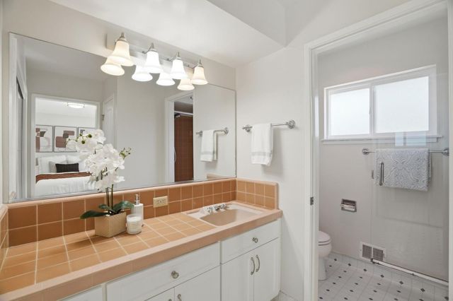 18940 Westview Drive, Saratoga, CA 95070