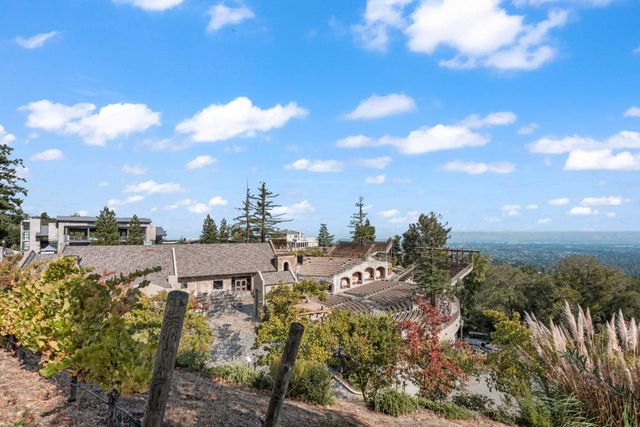 18940 Westview Drive, Saratoga, CA 95070