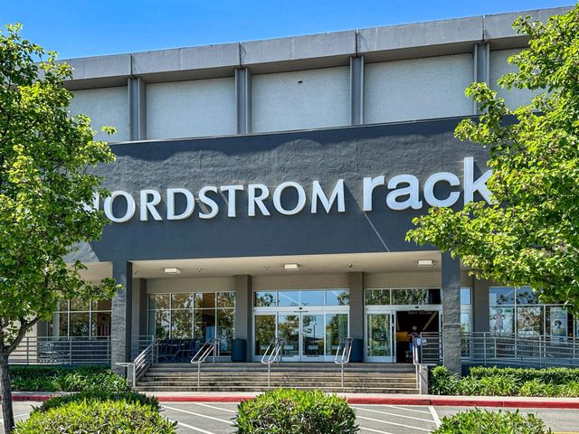 18940 Westview Drive, Saratoga, CA 95070