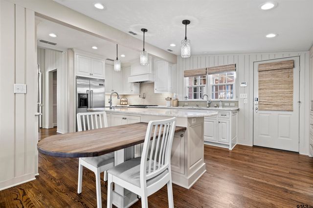 2306 Old Bullard Rd, Tyler, TX 75701