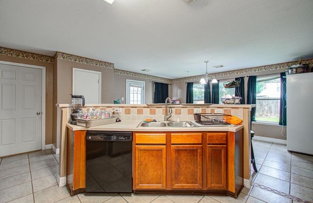 9915 Victoria Grove Lane, Houston, TX 77075