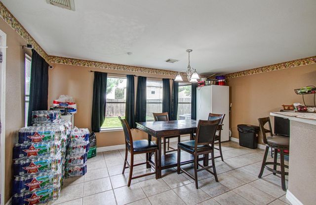 9915 Victoria Grove Lane, Houston, TX 77075
