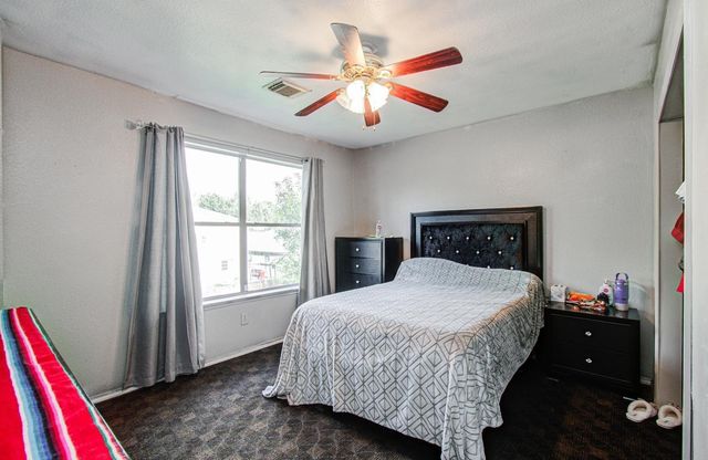 9915 Victoria Grove Lane, Houston, TX 77075