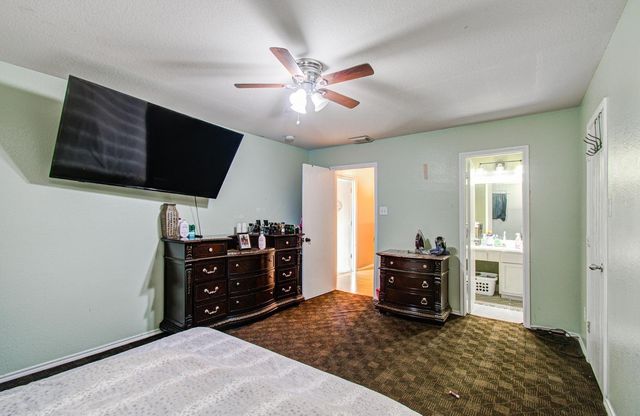 9915 Victoria Grove Lane, Houston, TX 77075
