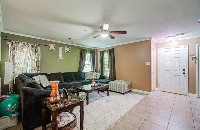 9915 Victoria Grove Lane, Houston, TX 77075