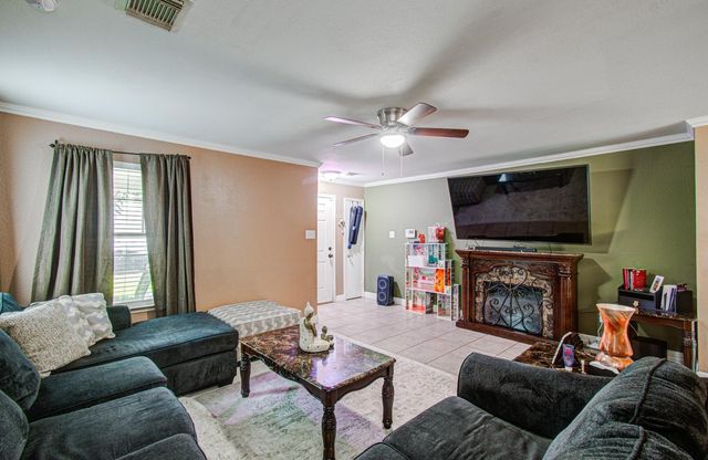 9915 Victoria Grove Lane, Houston, TX 77075
