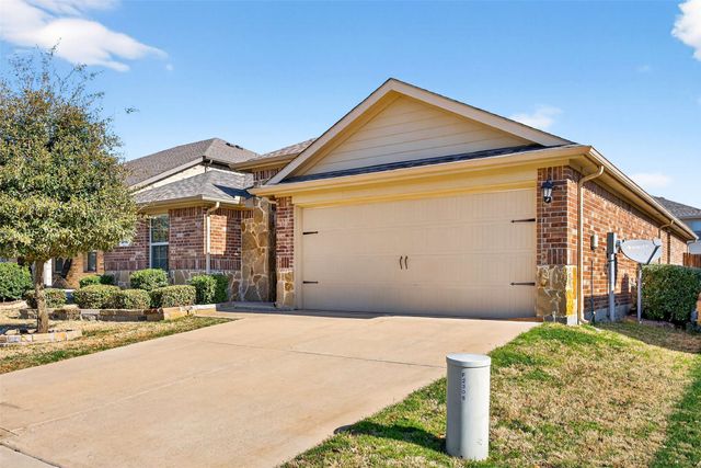 2310 Pontotoc Drive, Forney, TX 75126
