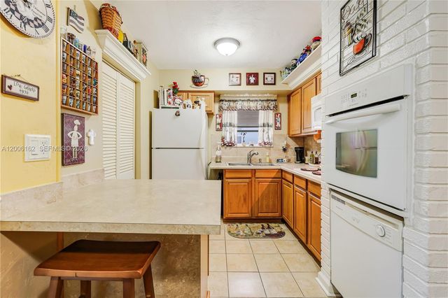 2636 Havana Dr, Miramar, FL 33023