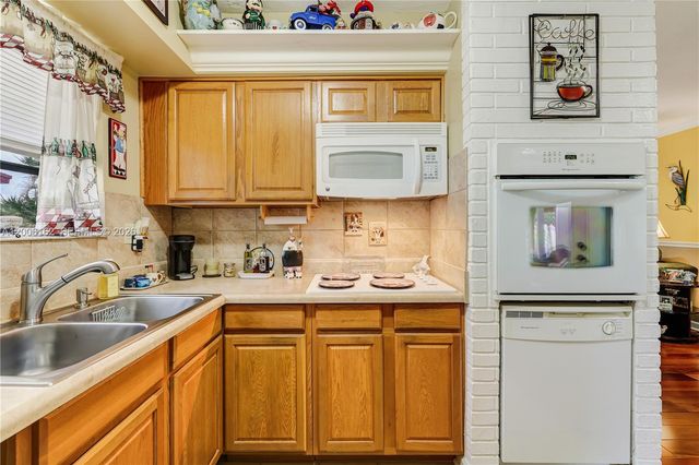 2636 Havana Dr, Miramar, FL 33023