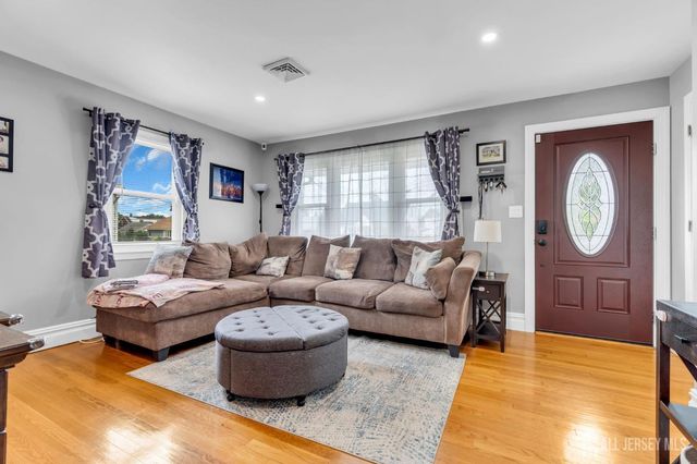 86 Bloomfield Avenue, Edison, NJ 08837