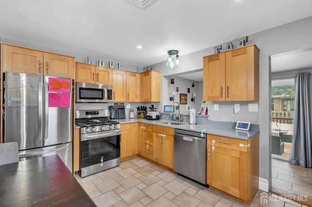 86 Bloomfield Avenue, Edison, NJ 08837