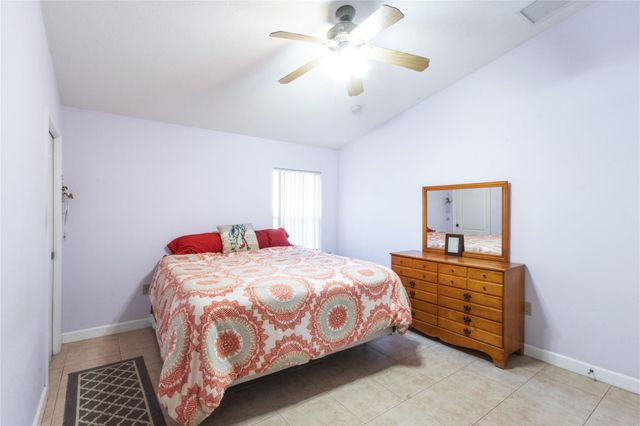 2321 NW 4th Street, Okeechobee, FL 34972