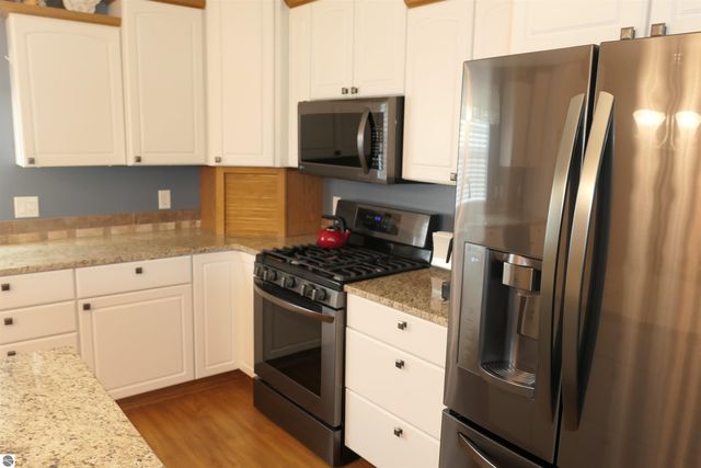 1057 Crown Point Drive, Lake Isabella, MI 48893