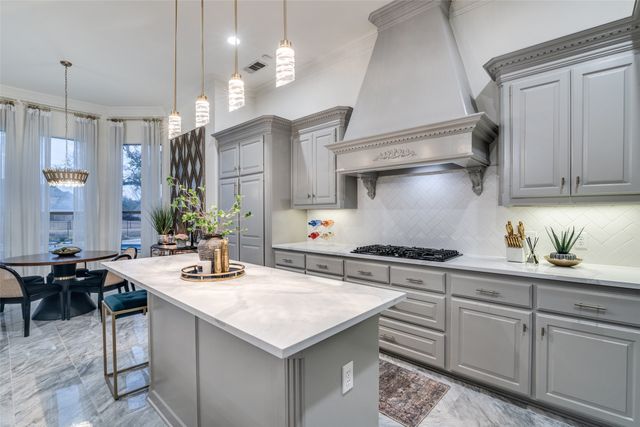125 Stoneleigh Drive, Heath, TX 75032