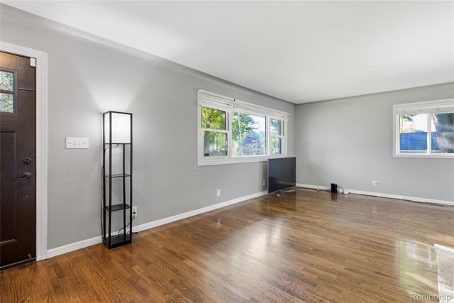 501 Bush Street, Linden, MI 48451