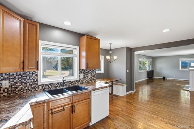 501 Bush Street, Linden, MI 48451