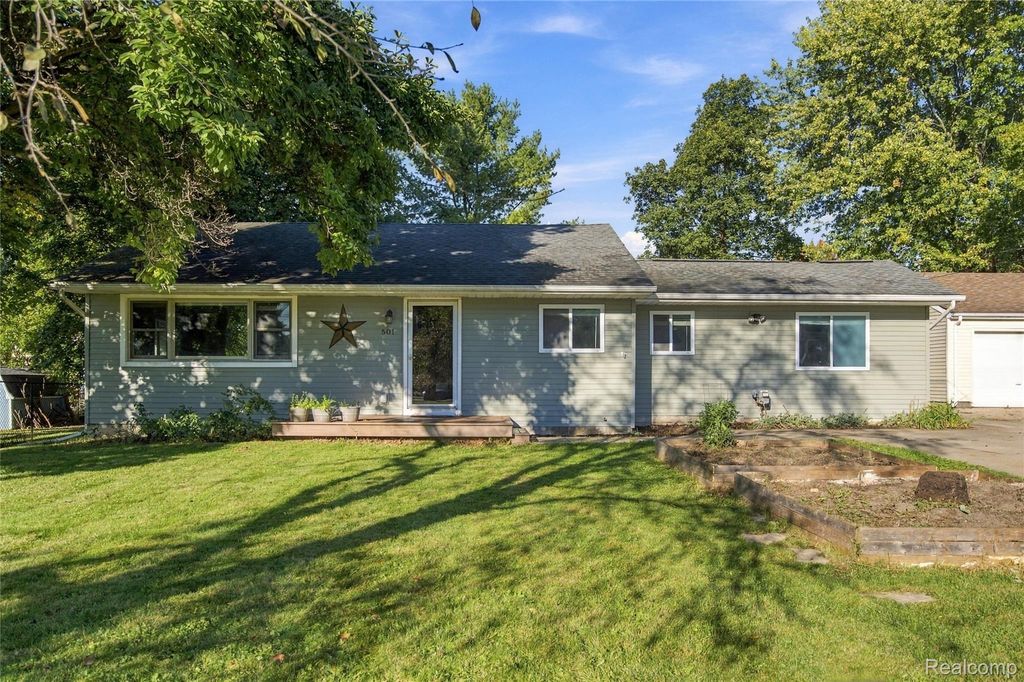 501 Bush Street, Linden, MI 48451