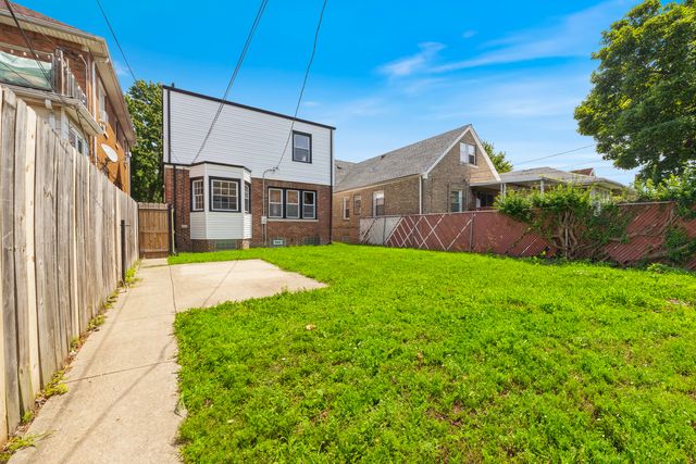 11304 S Lowe Avenue, Chicago, IL 60628