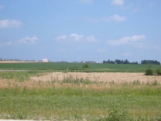 L127 Lucas Lane, Sun Prairie, WI 53590