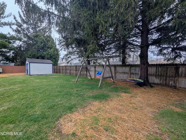 500 Briarwood Lane, Pioneer, OH 43554