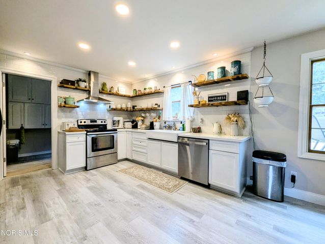 500 Briarwood Lane, Pioneer, OH 43554