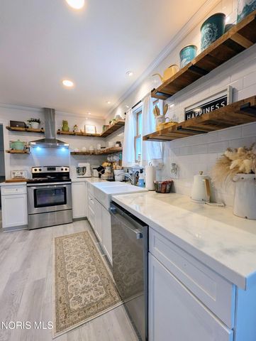 500 Briarwood Lane, Pioneer, OH 43554