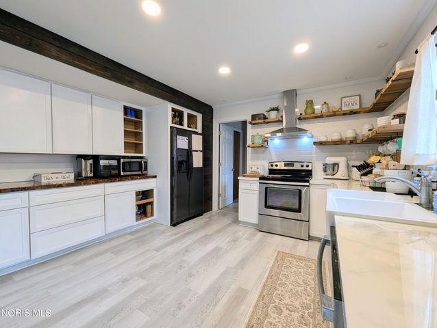 500 Briarwood Lane, Pioneer, OH 43554