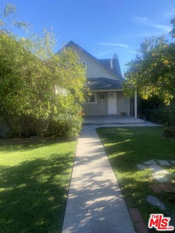 125 N Palm Drive, Beverly Hills, CA 90210