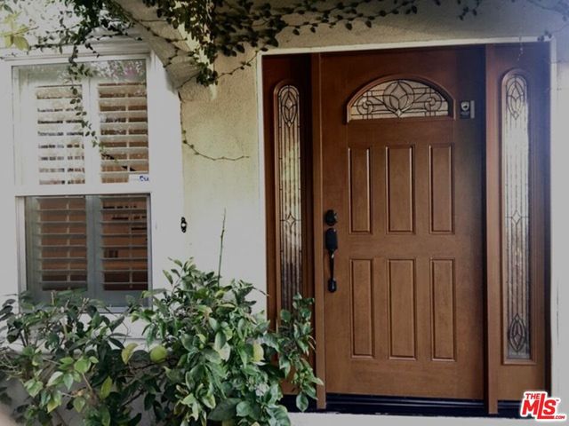 125 N Palm Drive, Beverly Hills, CA 90210