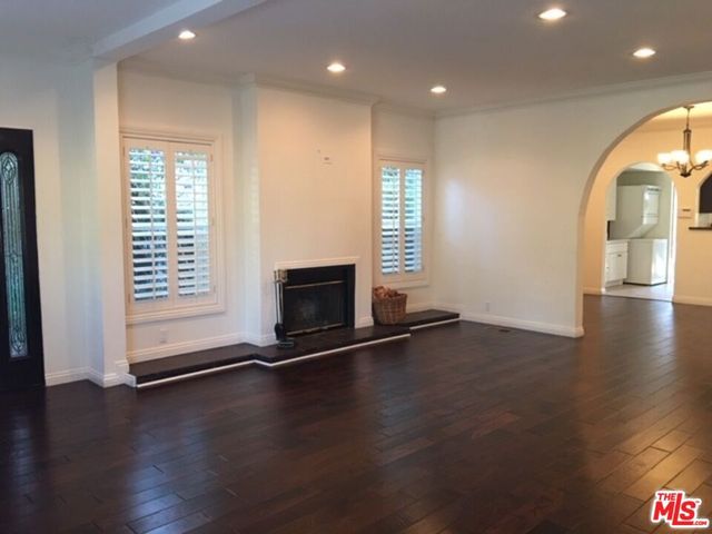 125 N Palm Drive, Beverly Hills, CA 90210